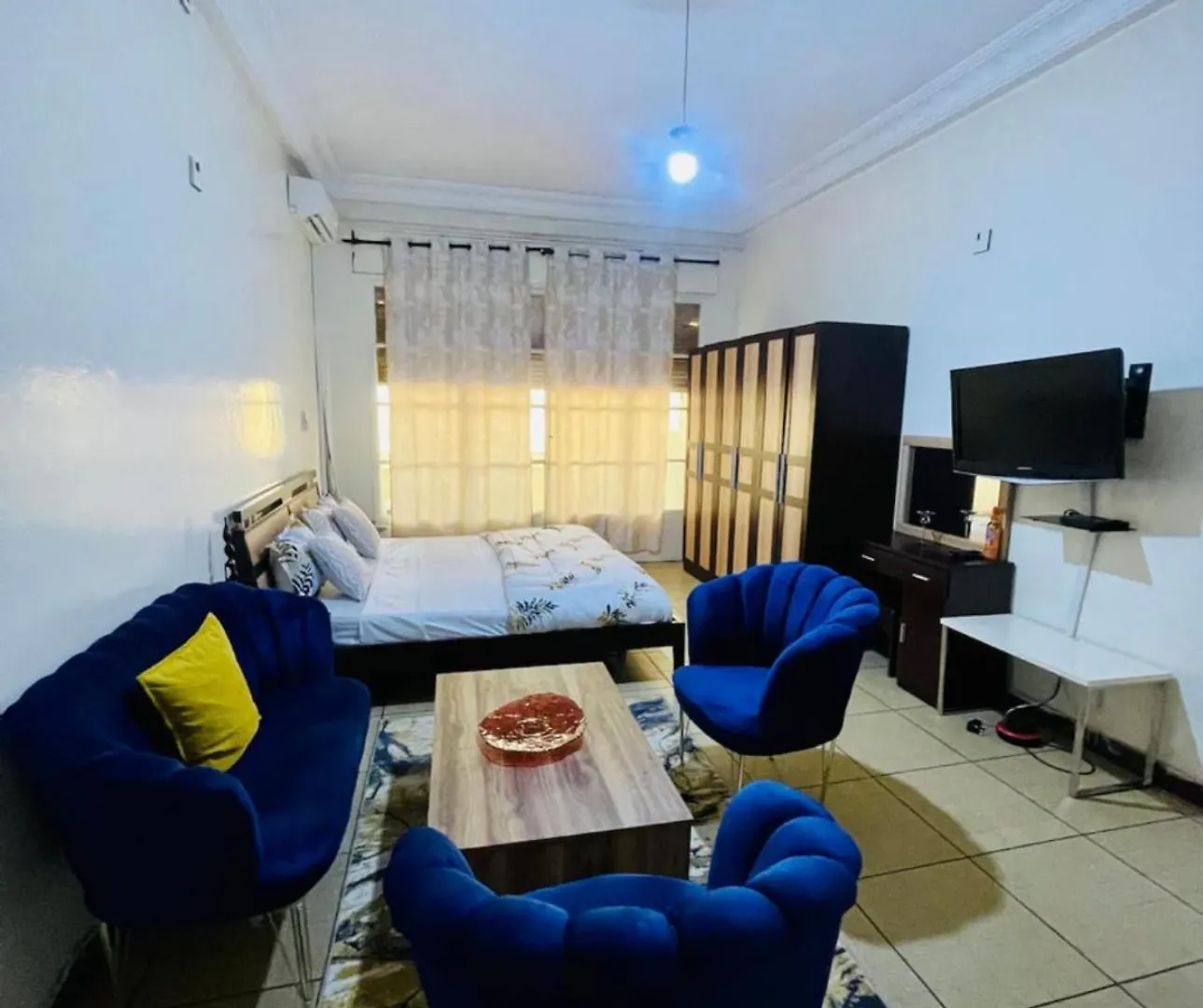 Place De L'Independance Apartment Dakar Senegal